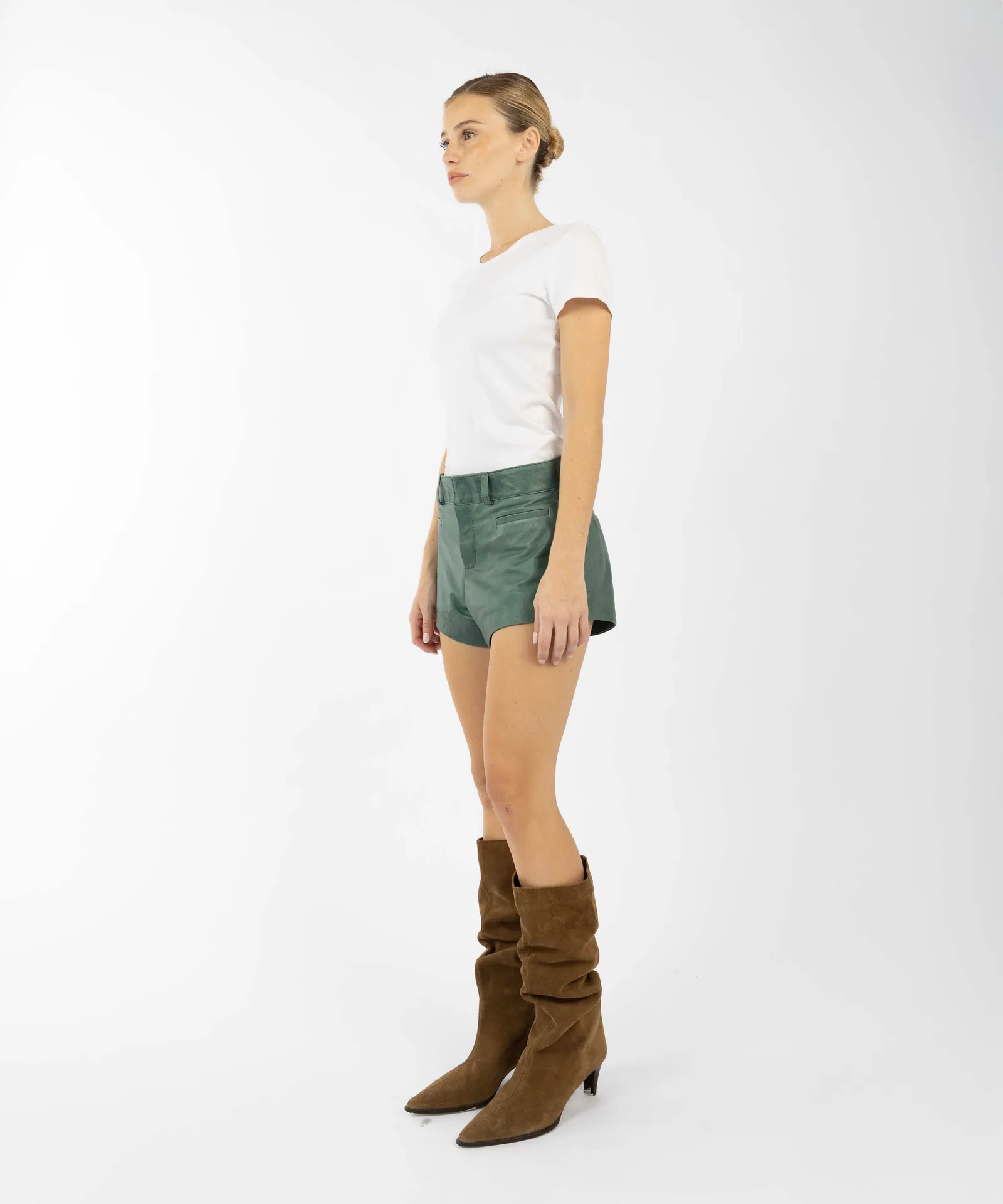 SHORT LIMA CUERO 4