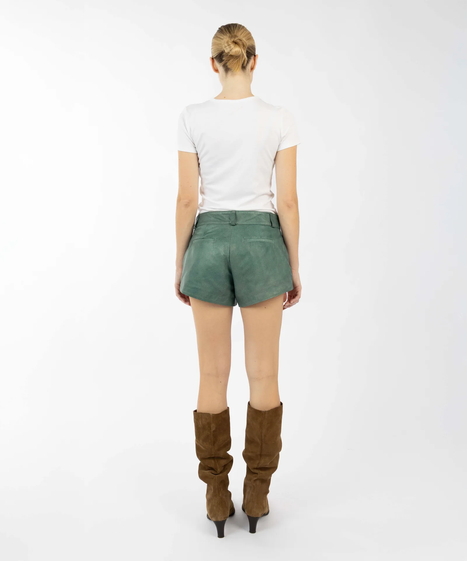 SHORT LIMA CUERO 6