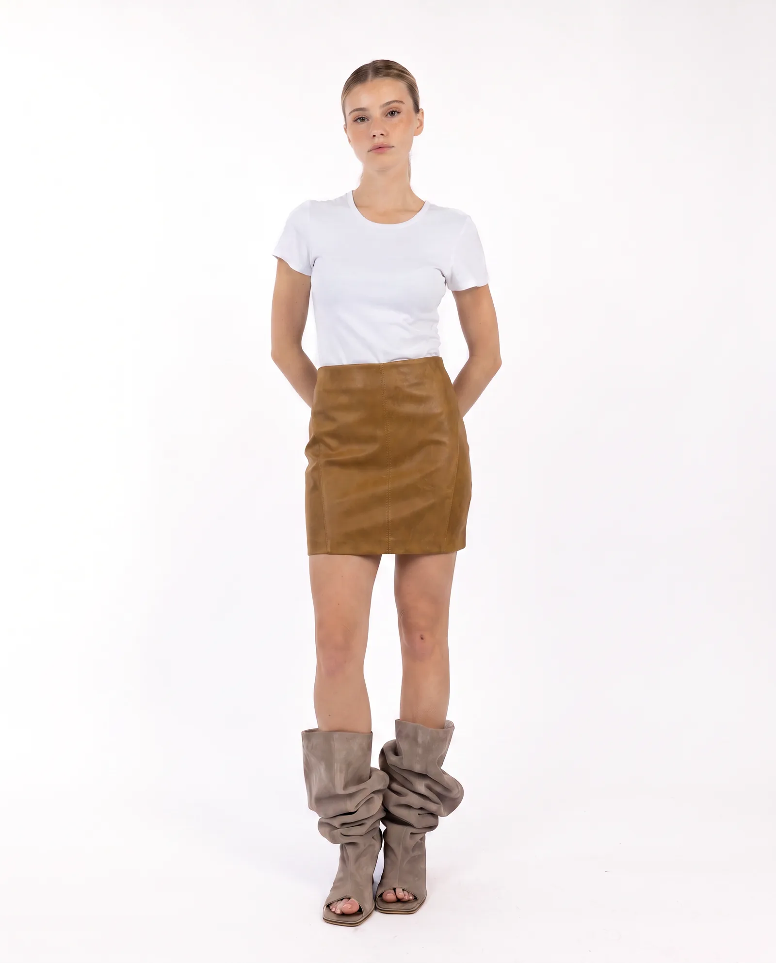 MINI CUERO BOKEN 14