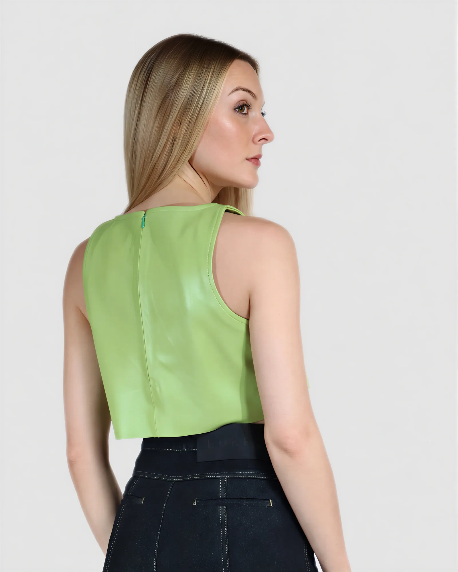 LUNA Cropped Leather Top 7