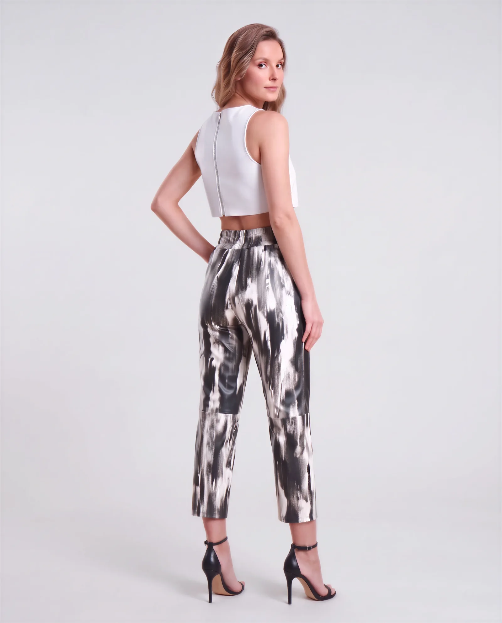 BIARRITZ Drawstring Cropped Brushstroke Leather Pants – vista alternativa