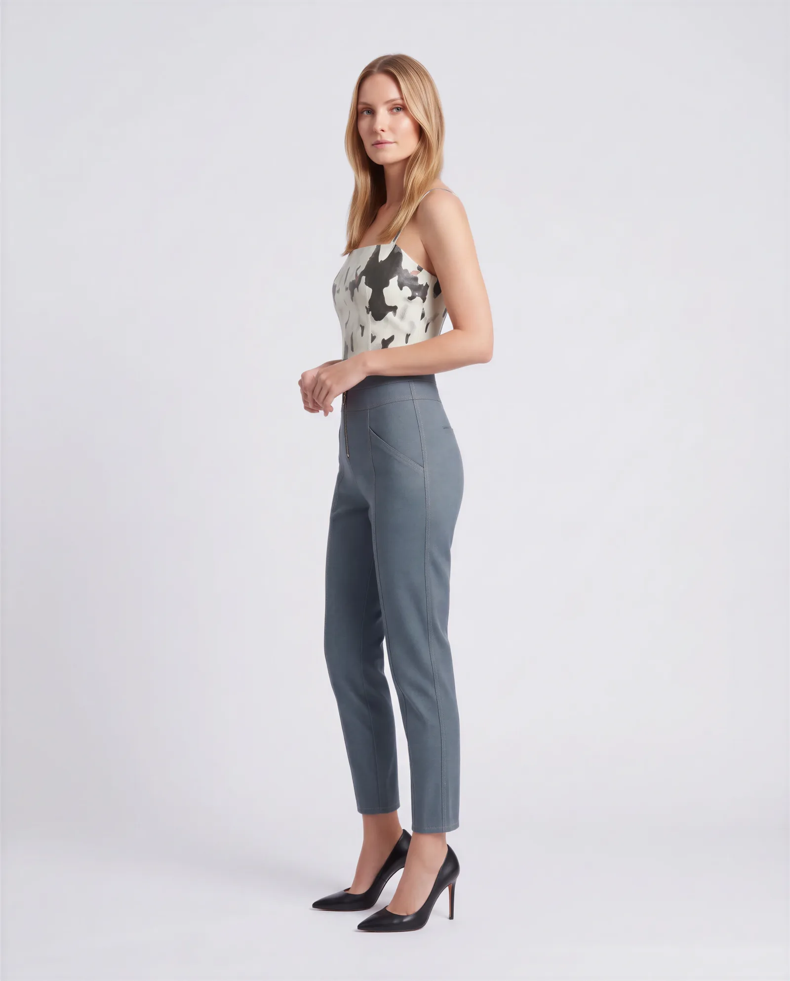 SEVILLA Ultra High Rise Tapered Jeans 3
